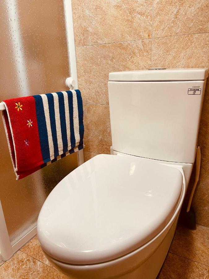 Zucuo Homestay Nangan Exteriör bild