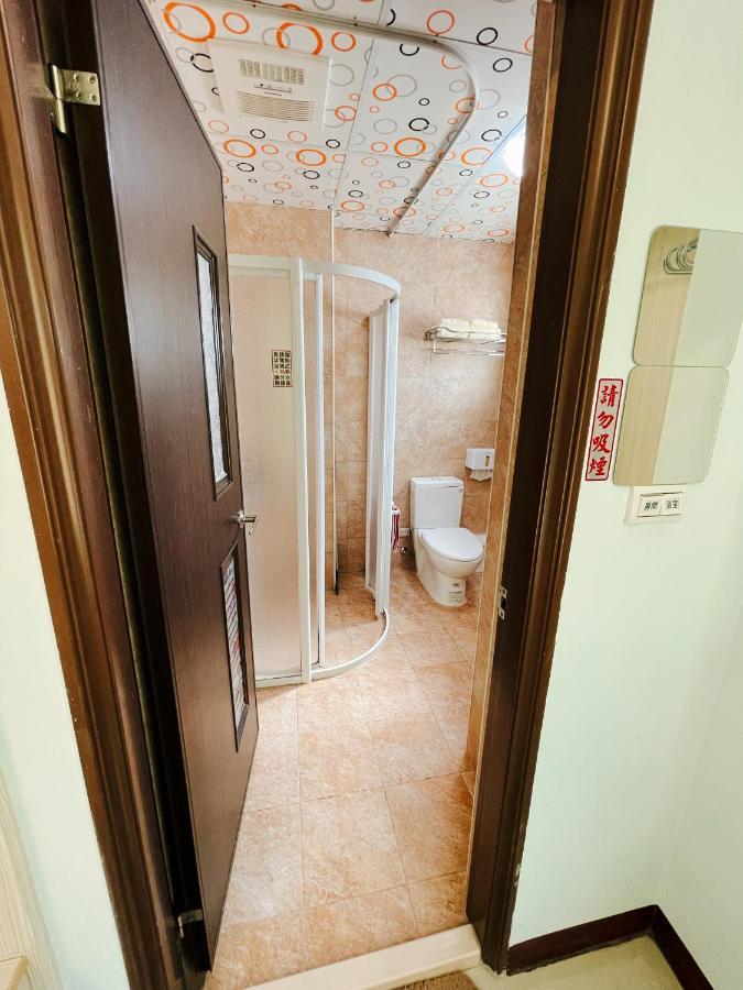 Zucuo Homestay Nangan Exteriör bild